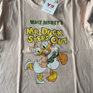 Uni qlo pink Donald Duck tshirt